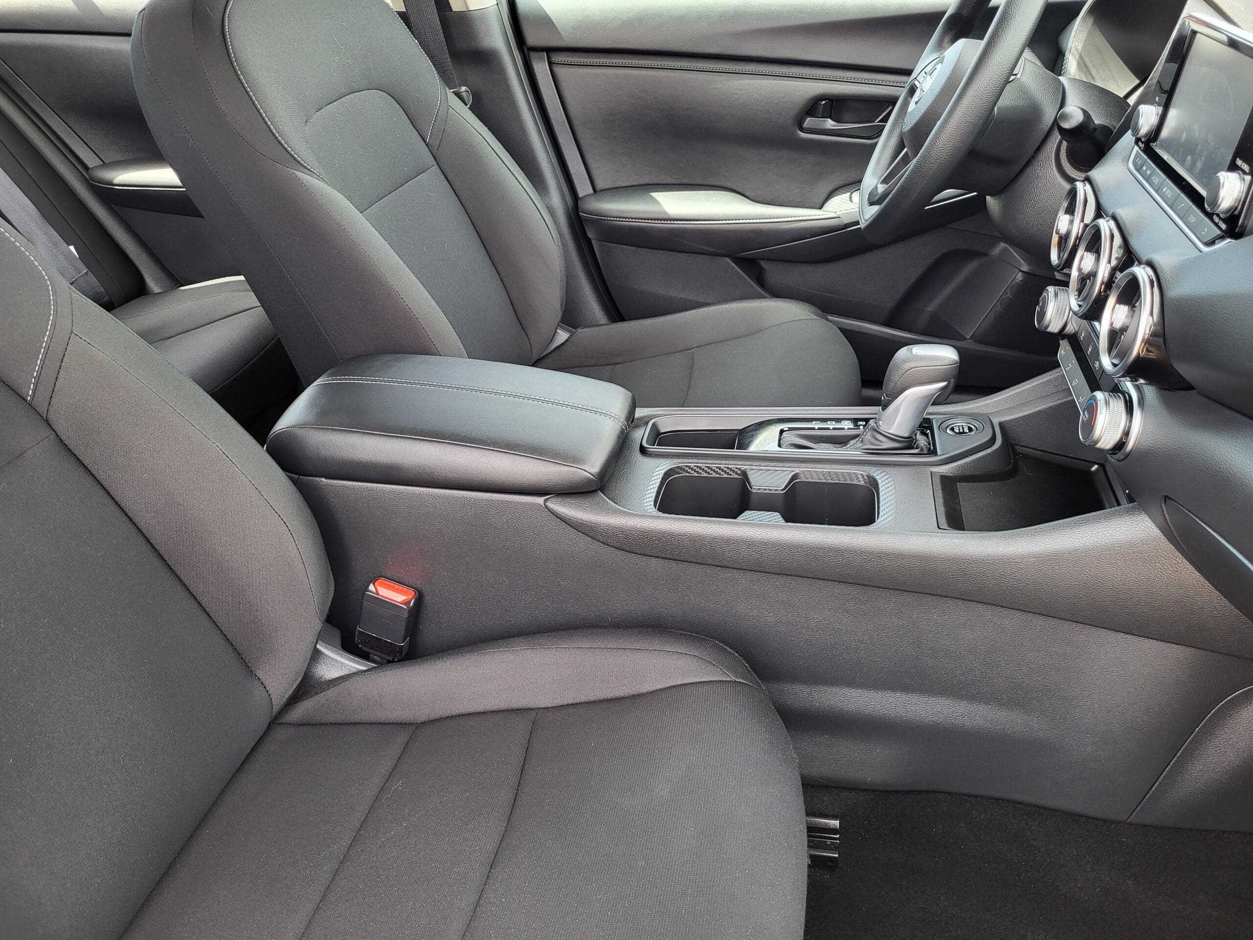 2025 Nissan Sentra - Image 9