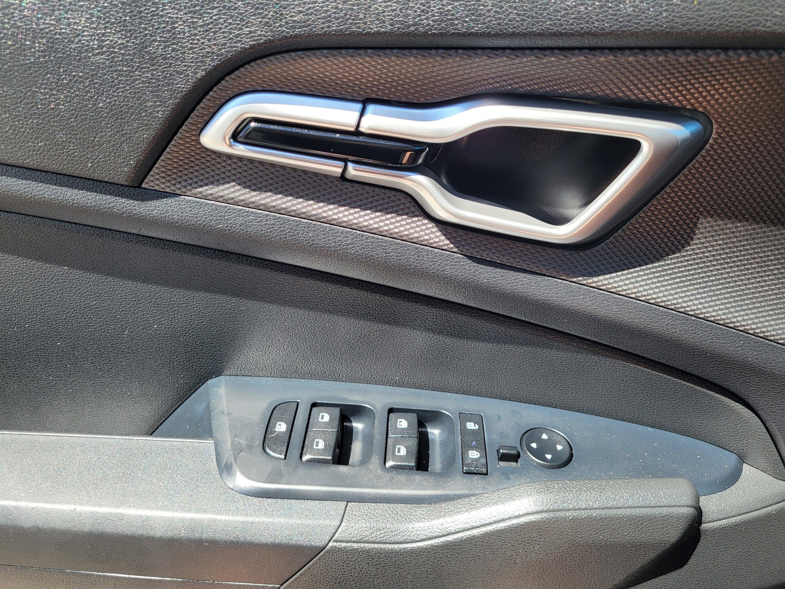 2023 Kia Sportage - Image 16