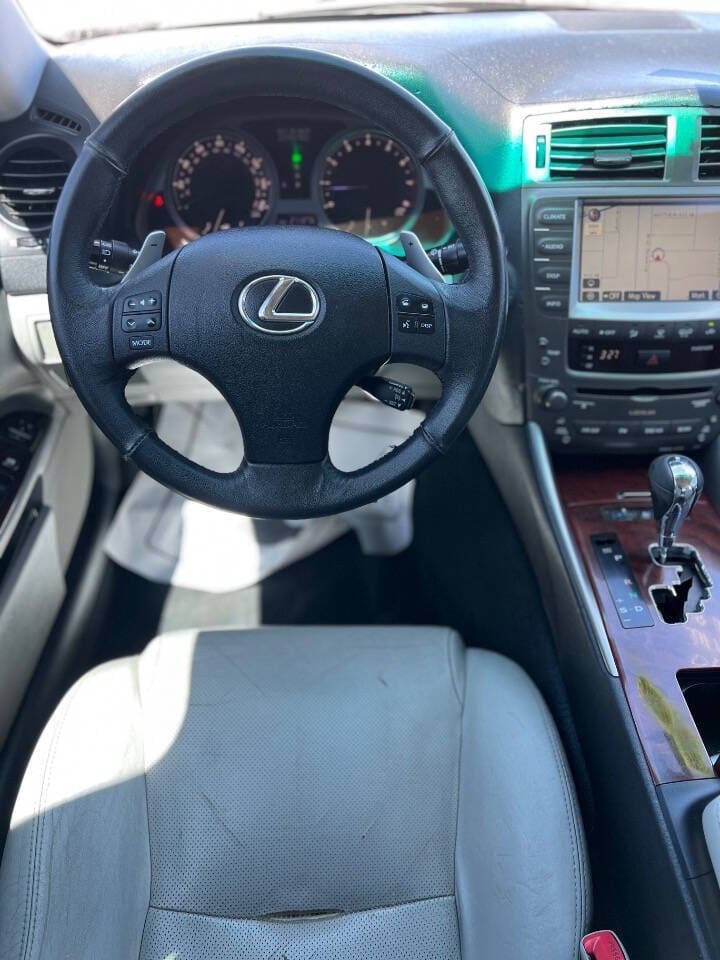 2007 Lexus IS 250 - Image 13