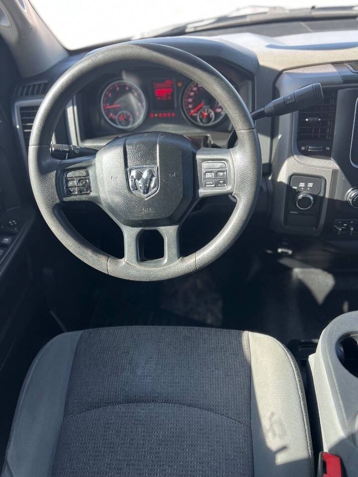 2014 RAM 1500 - Image 12