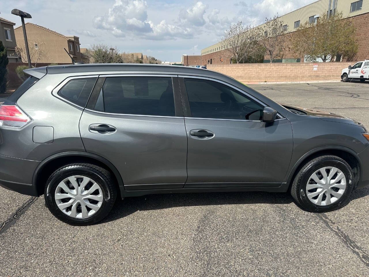 2016 Nissan Rogue - Image 6
