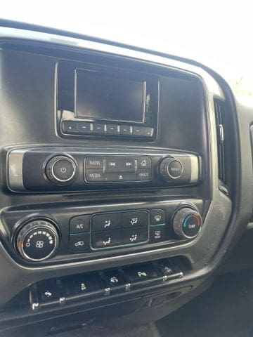 2014 Chevrolet Silverado 1500 Crew Cab - Image 9
