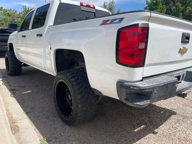 2014 Chevrolet Silverado 1500 Crew Cab - Image 2