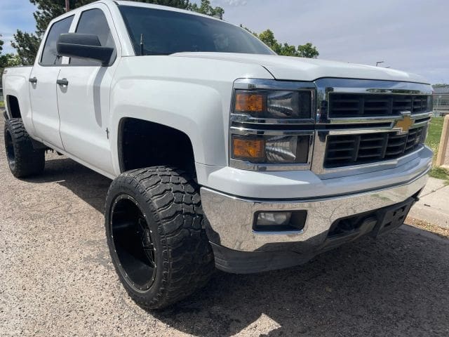 2014 Chevrolet Silverado 1500 Crew Cab - Image 5