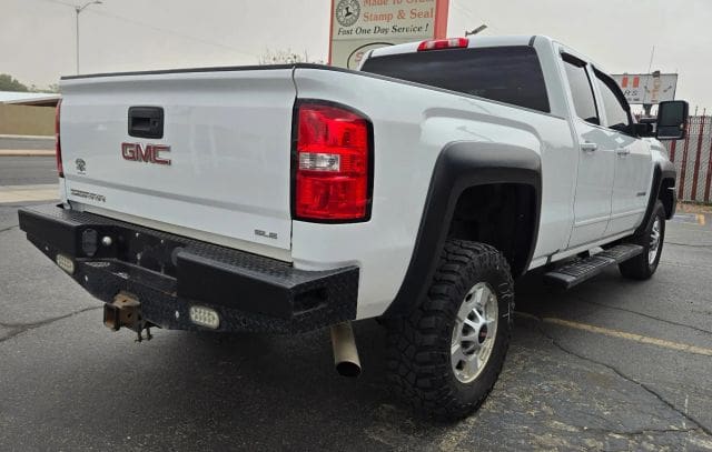 2018 GMC Sierra 2500 HD Double Cab - Image 5