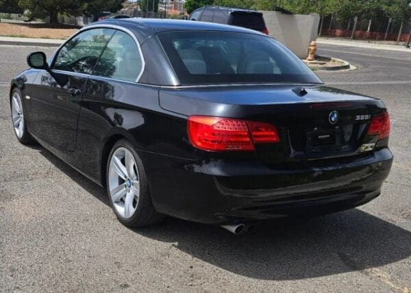 2011 BMW 3 Series
