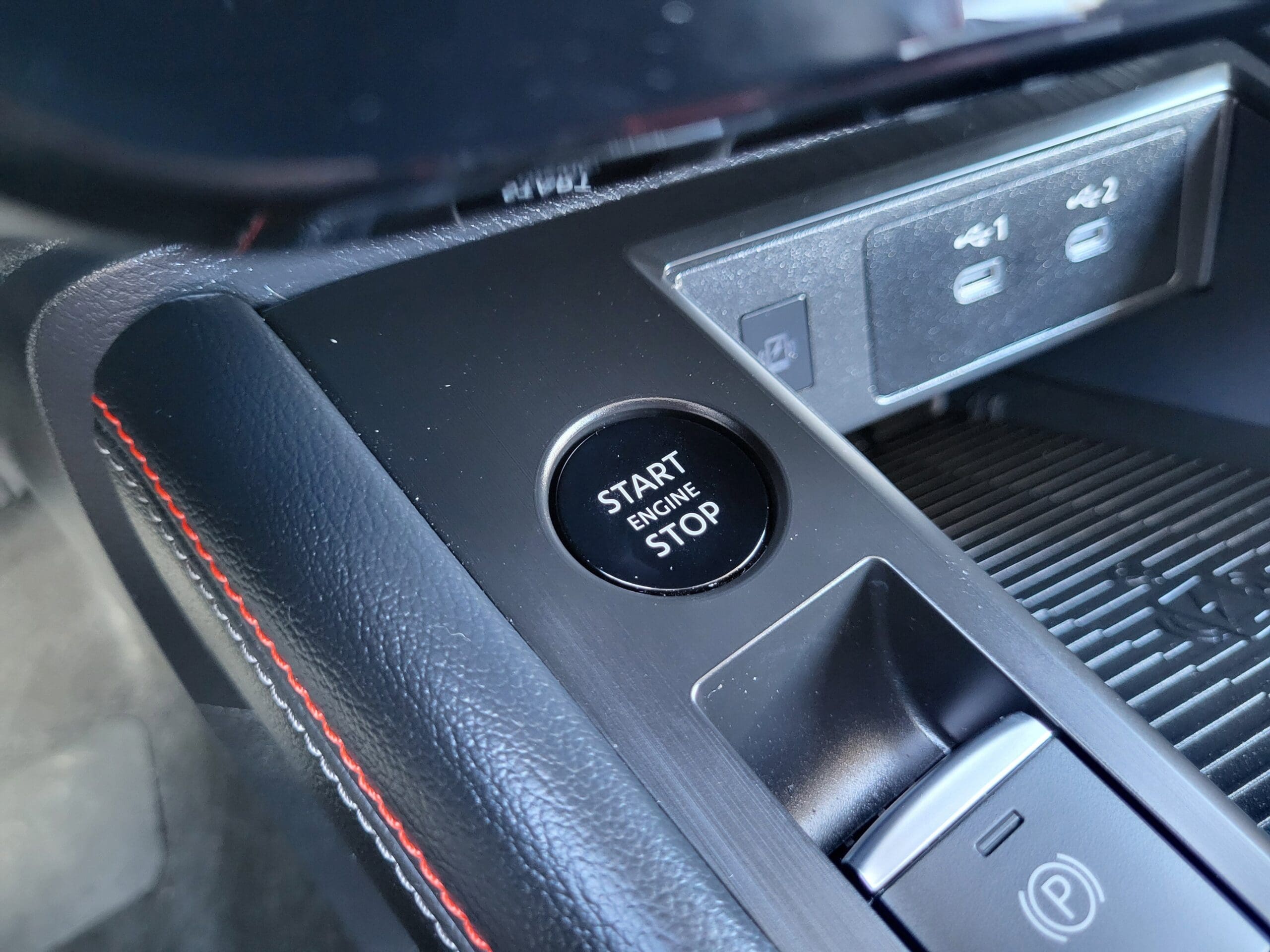 2025 Nissan Kicks - Image 16