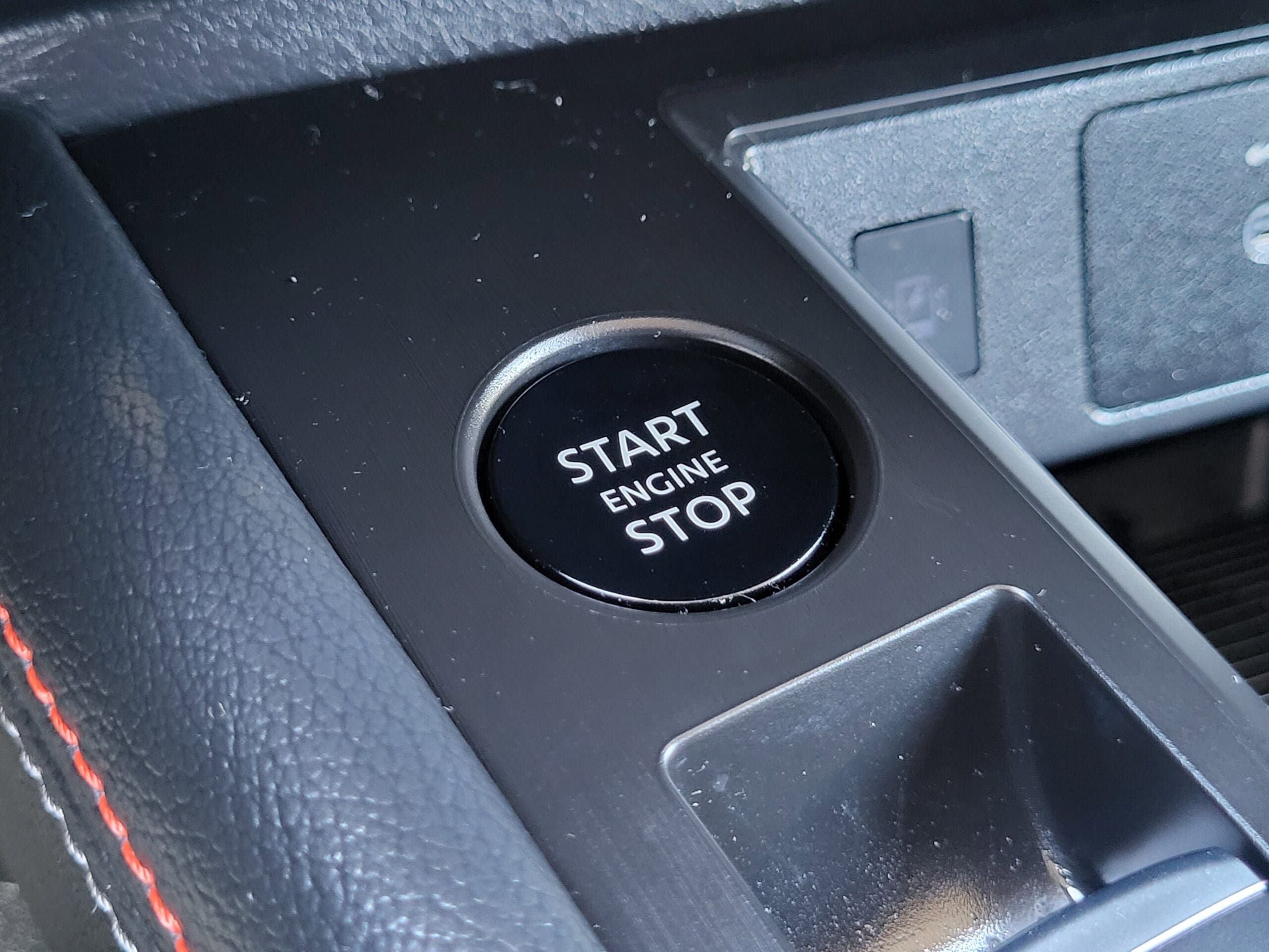 2025 Nissan Kicks - Image 16