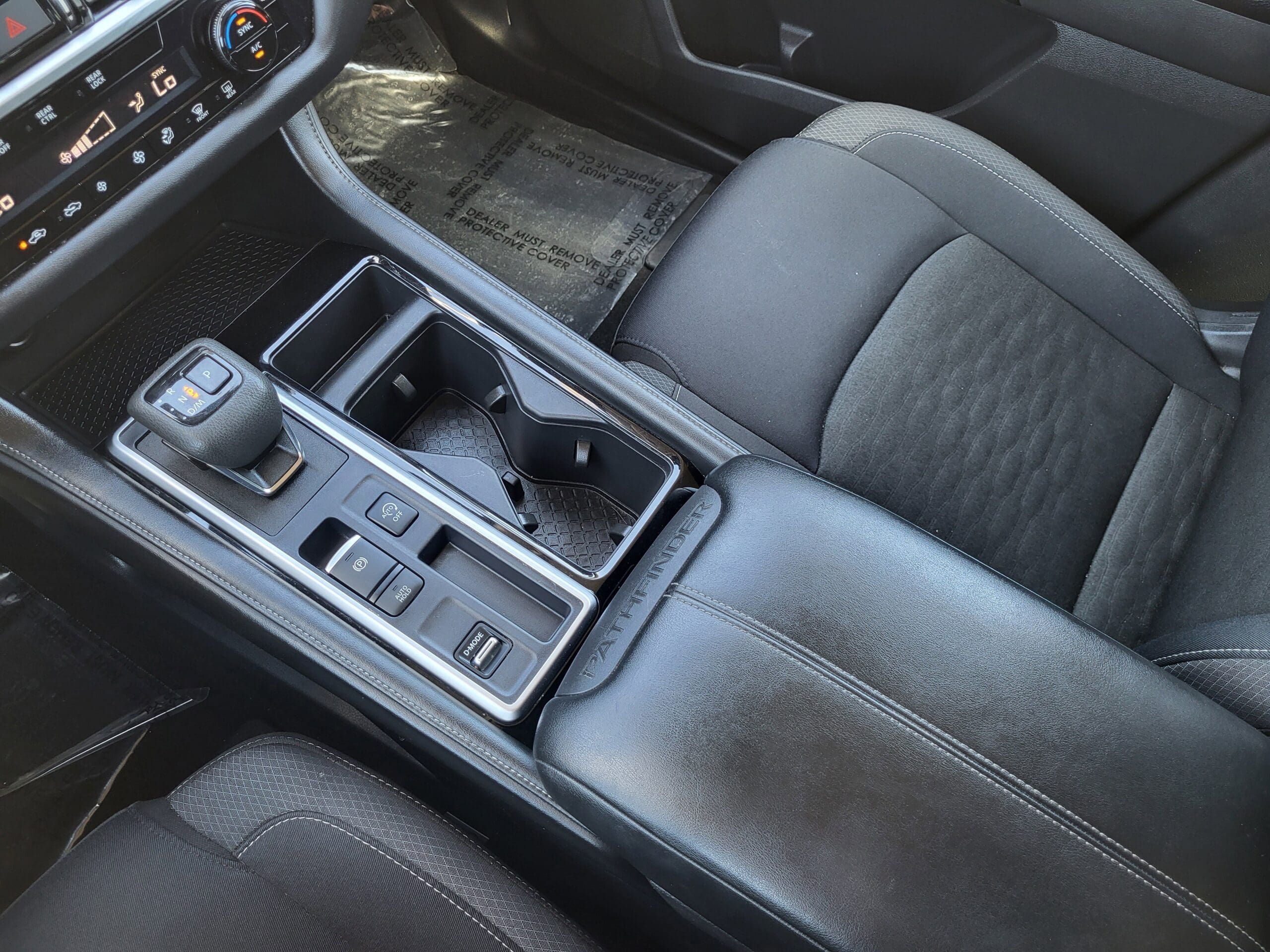 2024 Nissan Pathfinder - Image 13