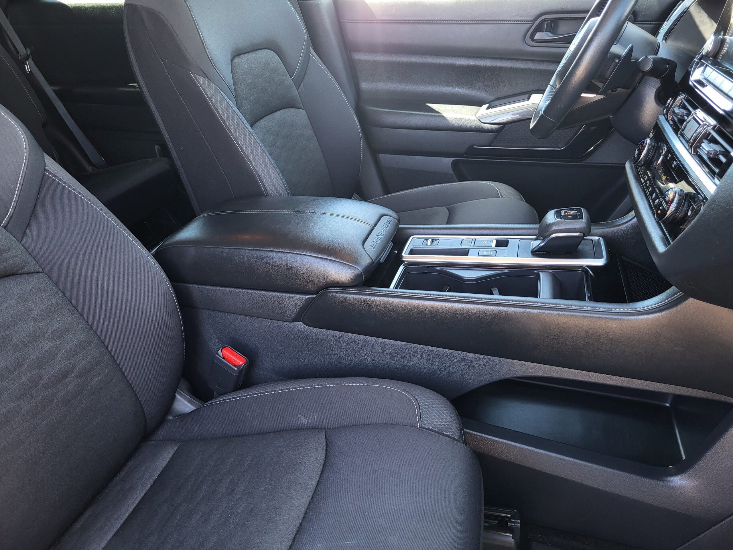 2024 Nissan Pathfinder - Image 8