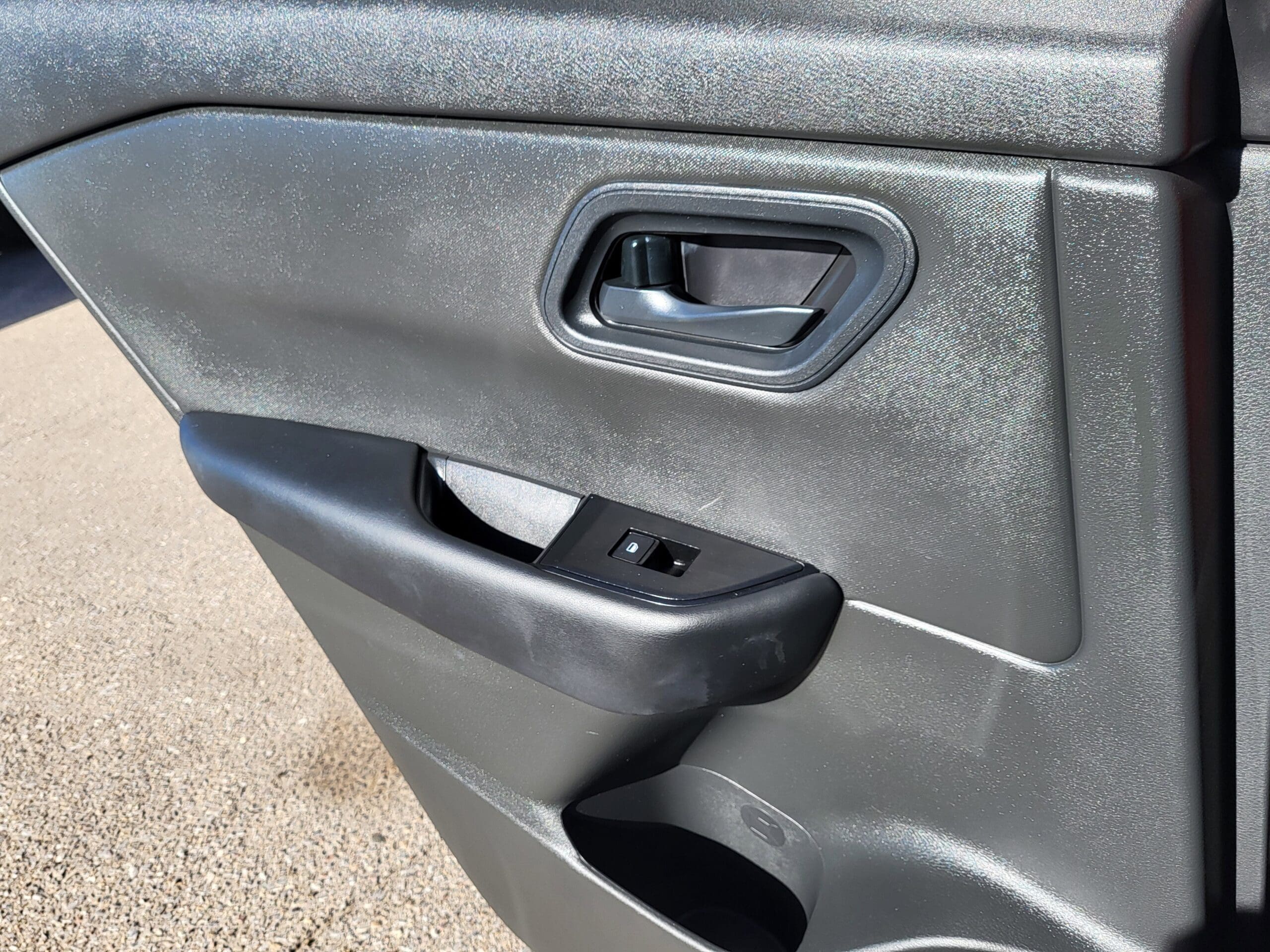 2025 Nissan Rogue - Image 13