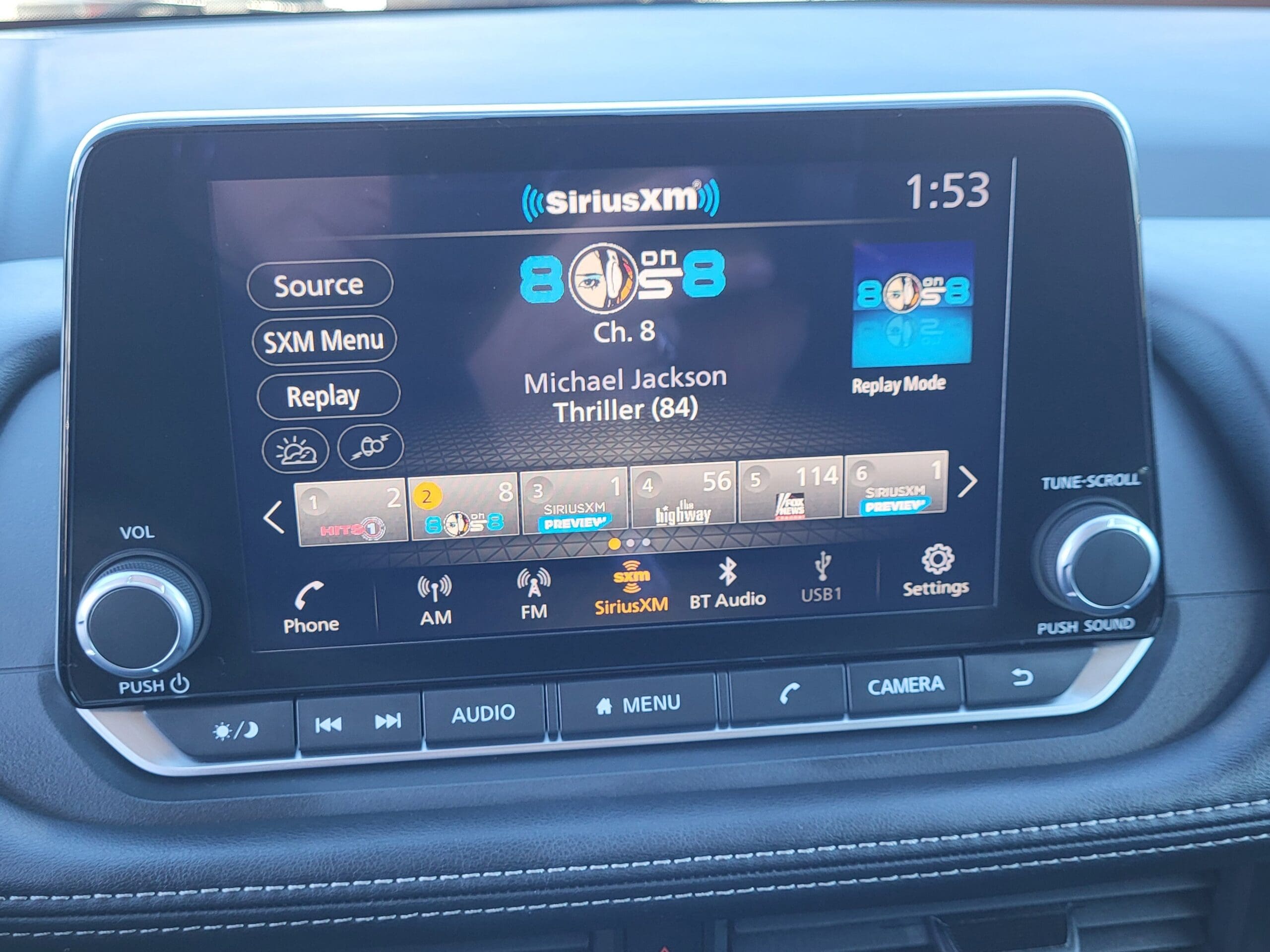 2025 Nissan Rogue - Image 25