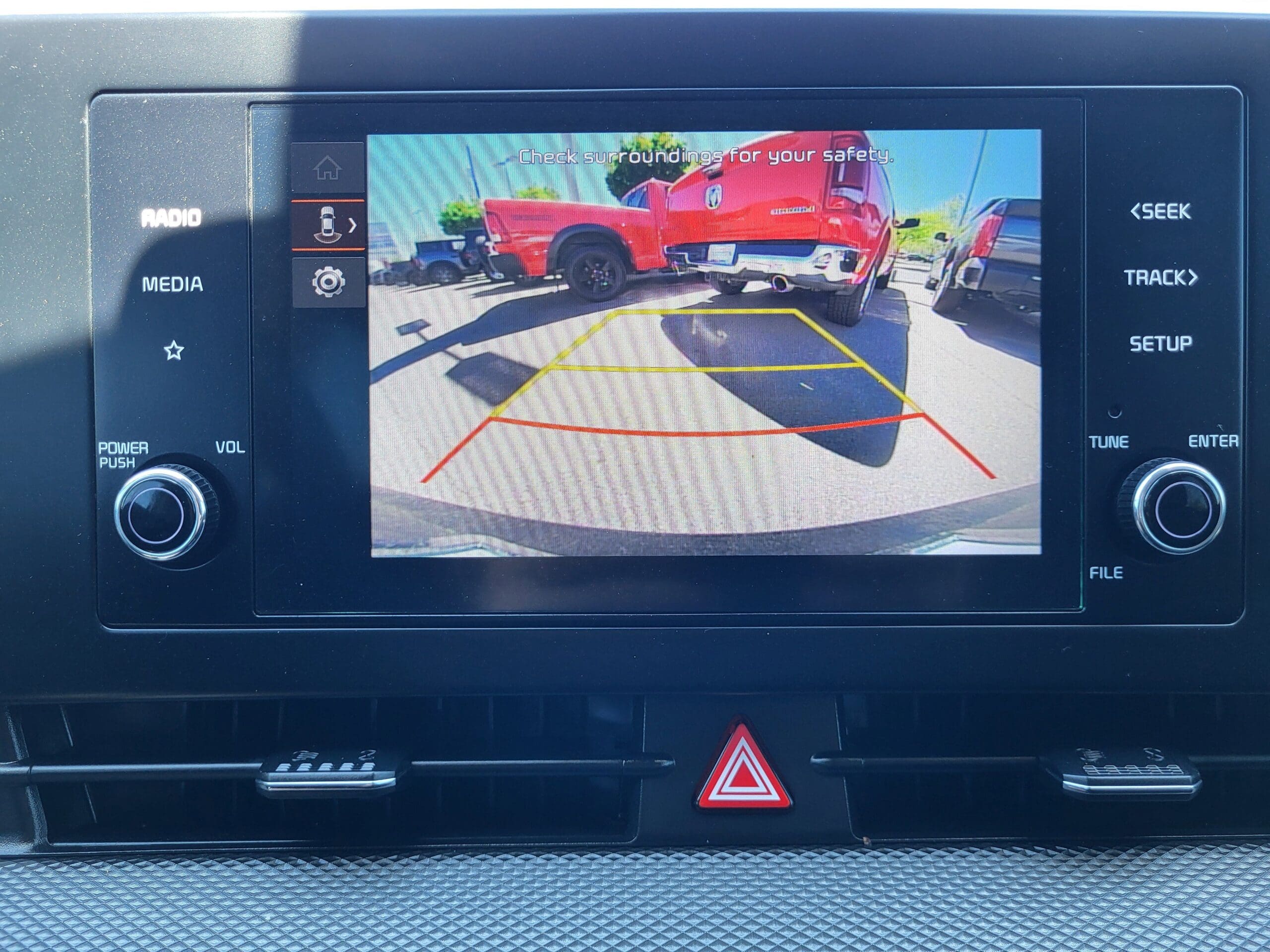 2023 Kia Sportage - Image 12