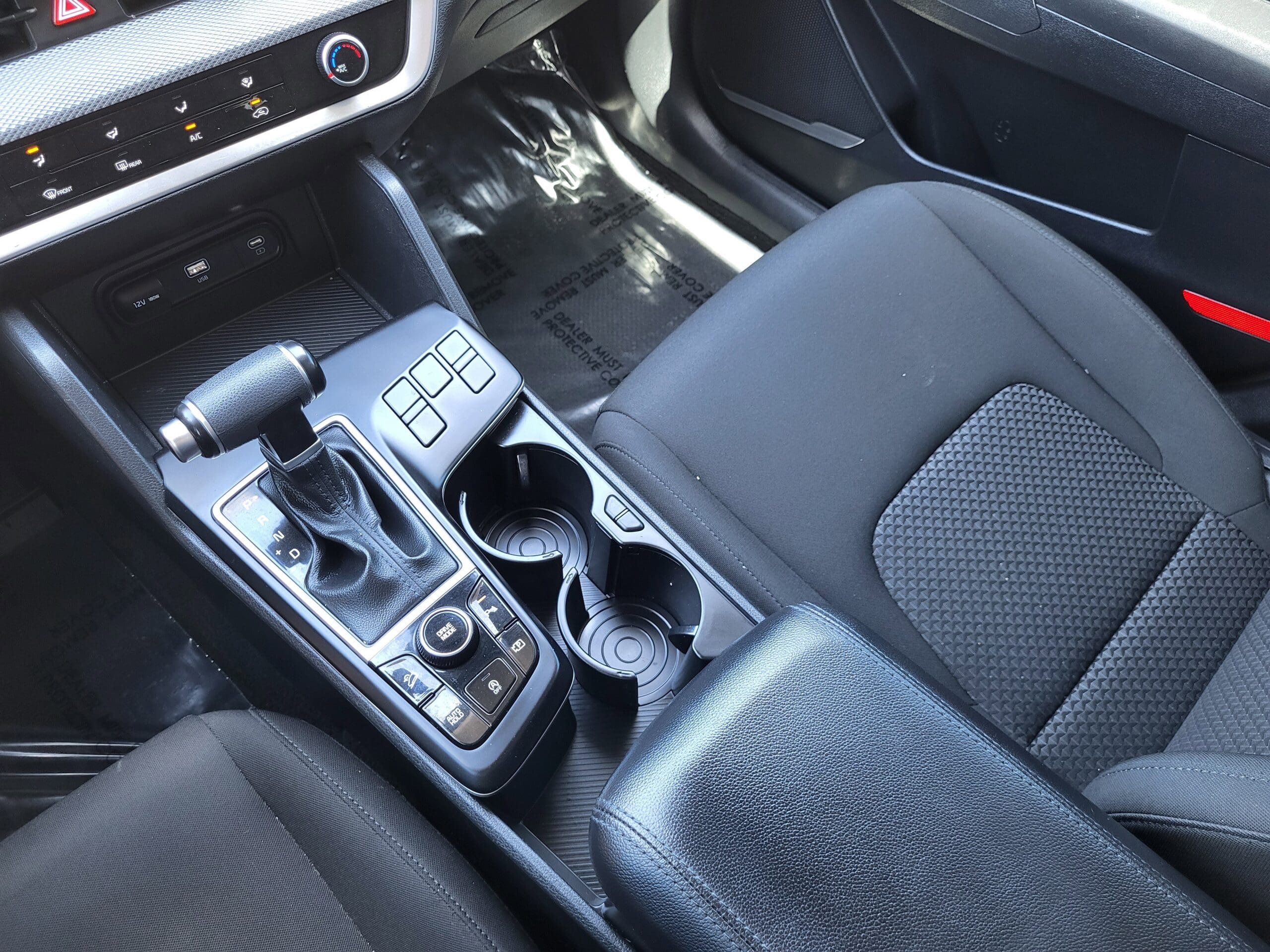 2023 Kia Sportage - Image 14