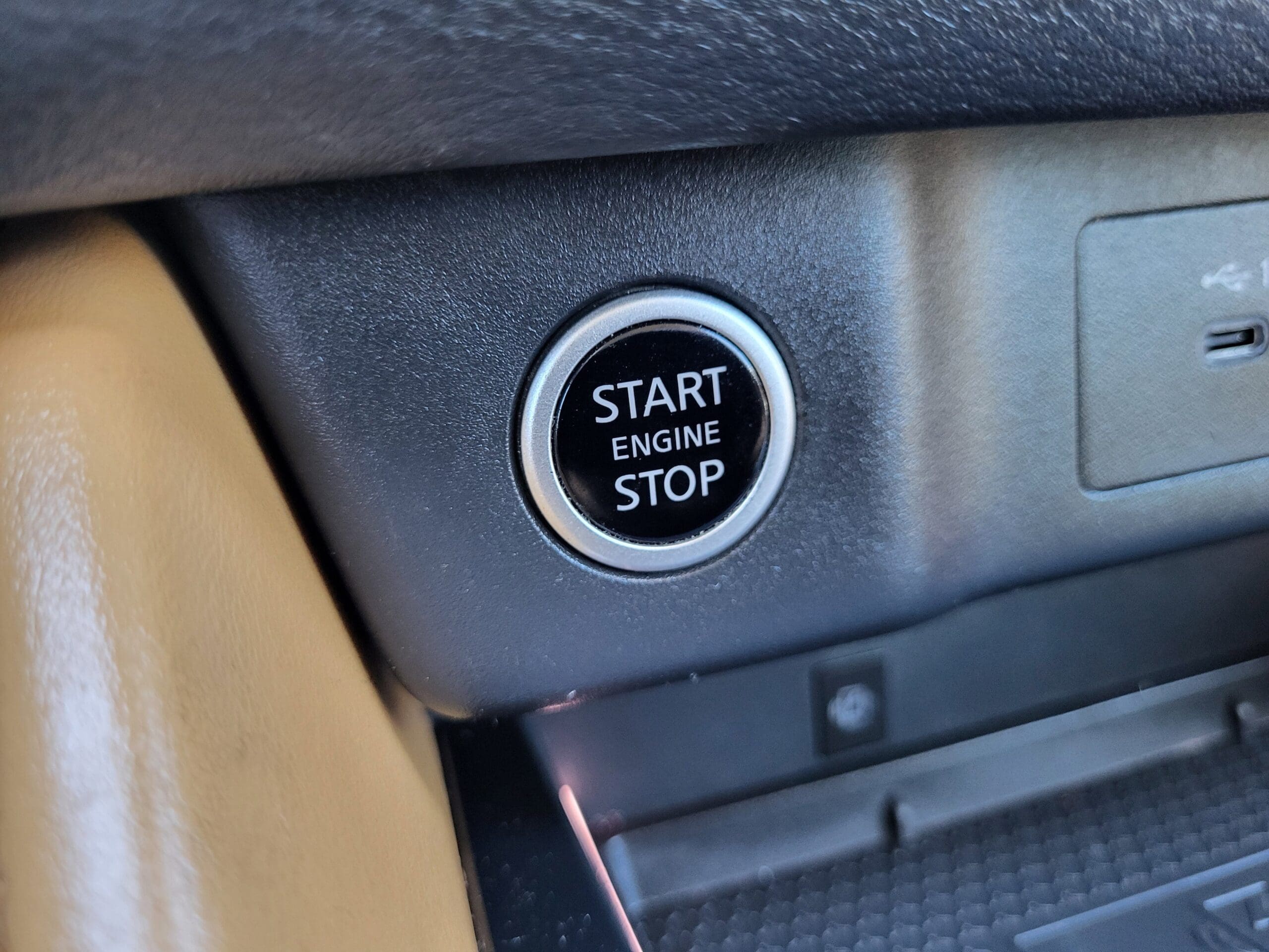 2023 Nissan Rogue - Image 15