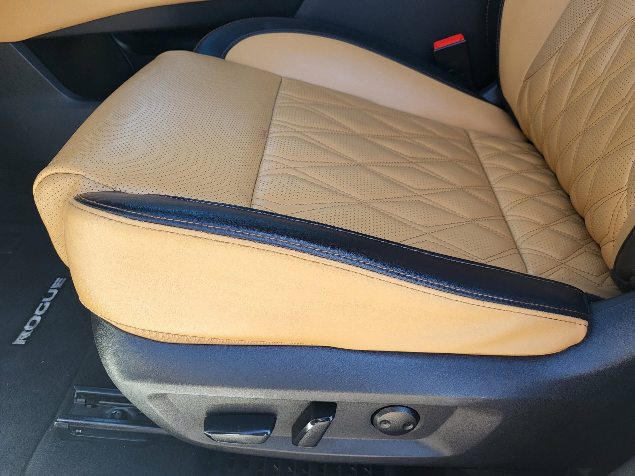 2023 Nissan Rogue - Image 17