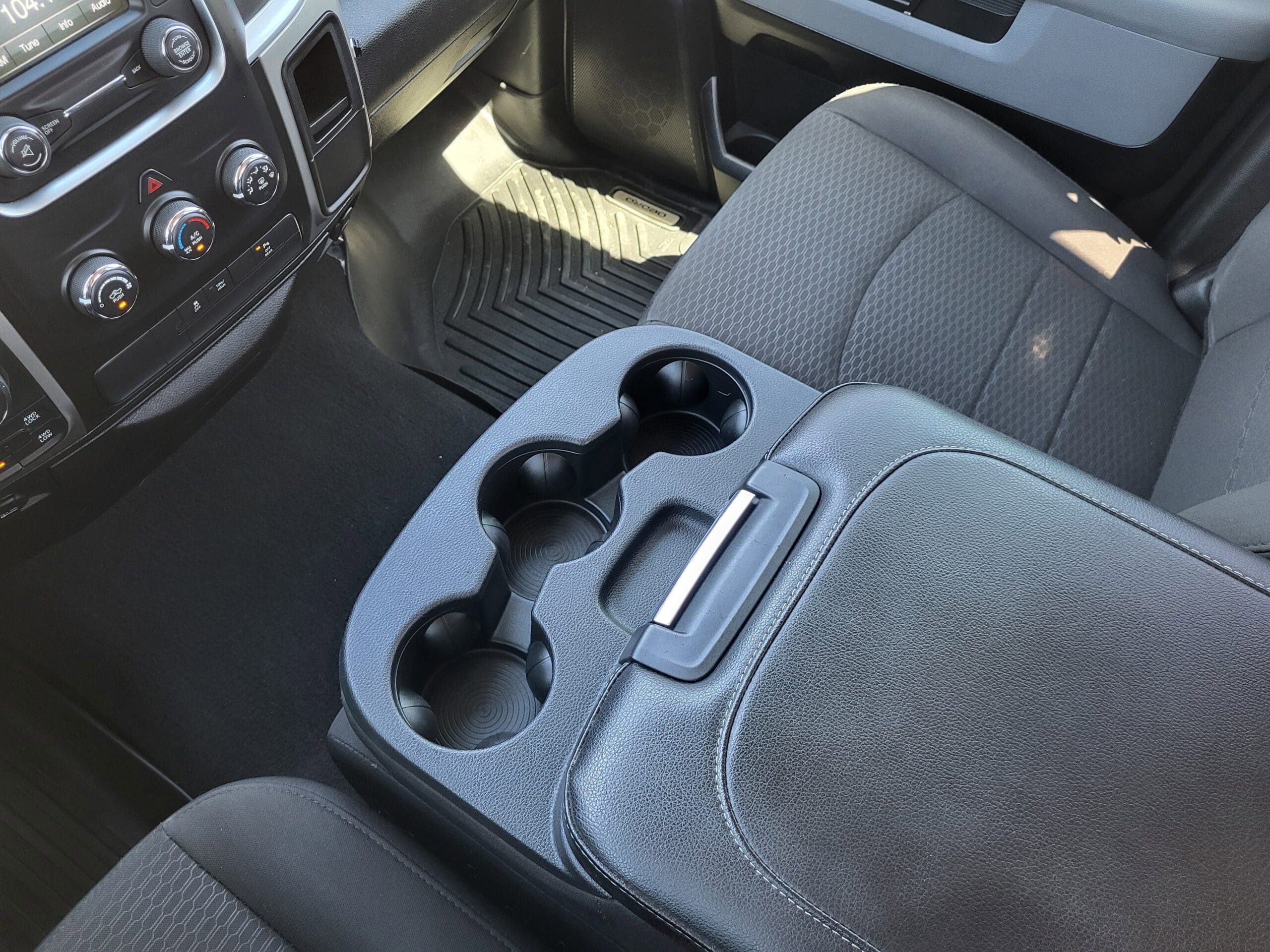 2020 Ram 1500 Classic - Image 15