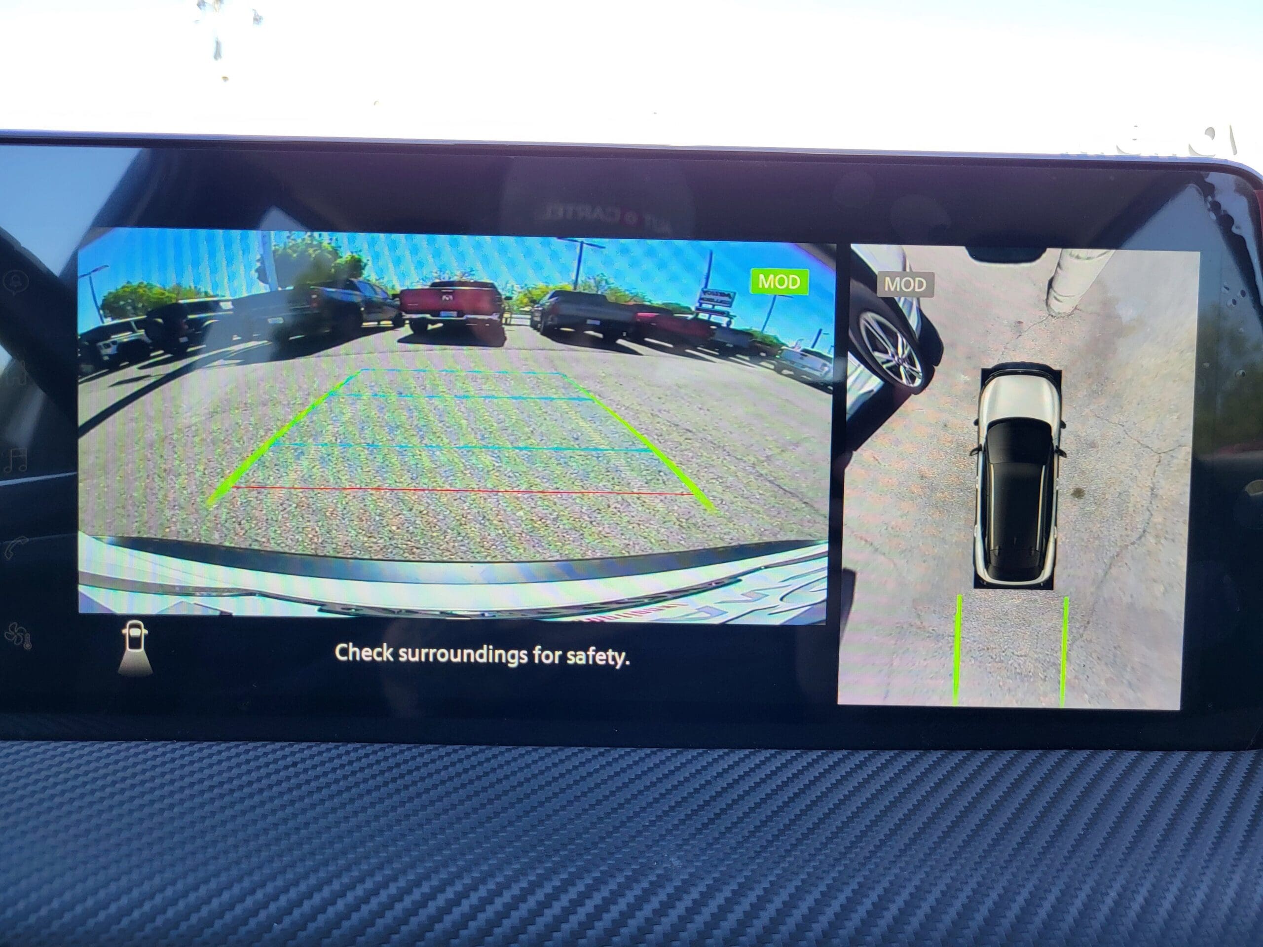 2025 Nissan Kicks - Image 13