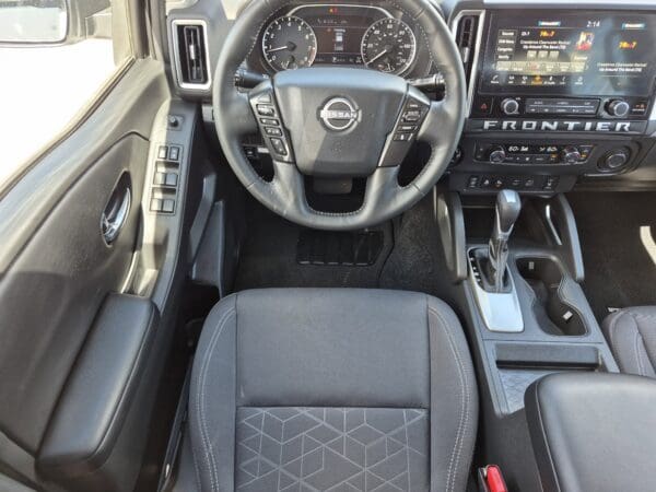 2025 Nissan Frontier