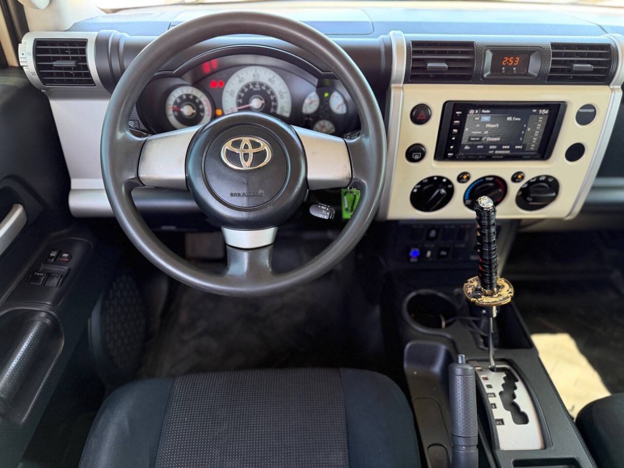 2008 Toyota FJ Cruiser - Image 13