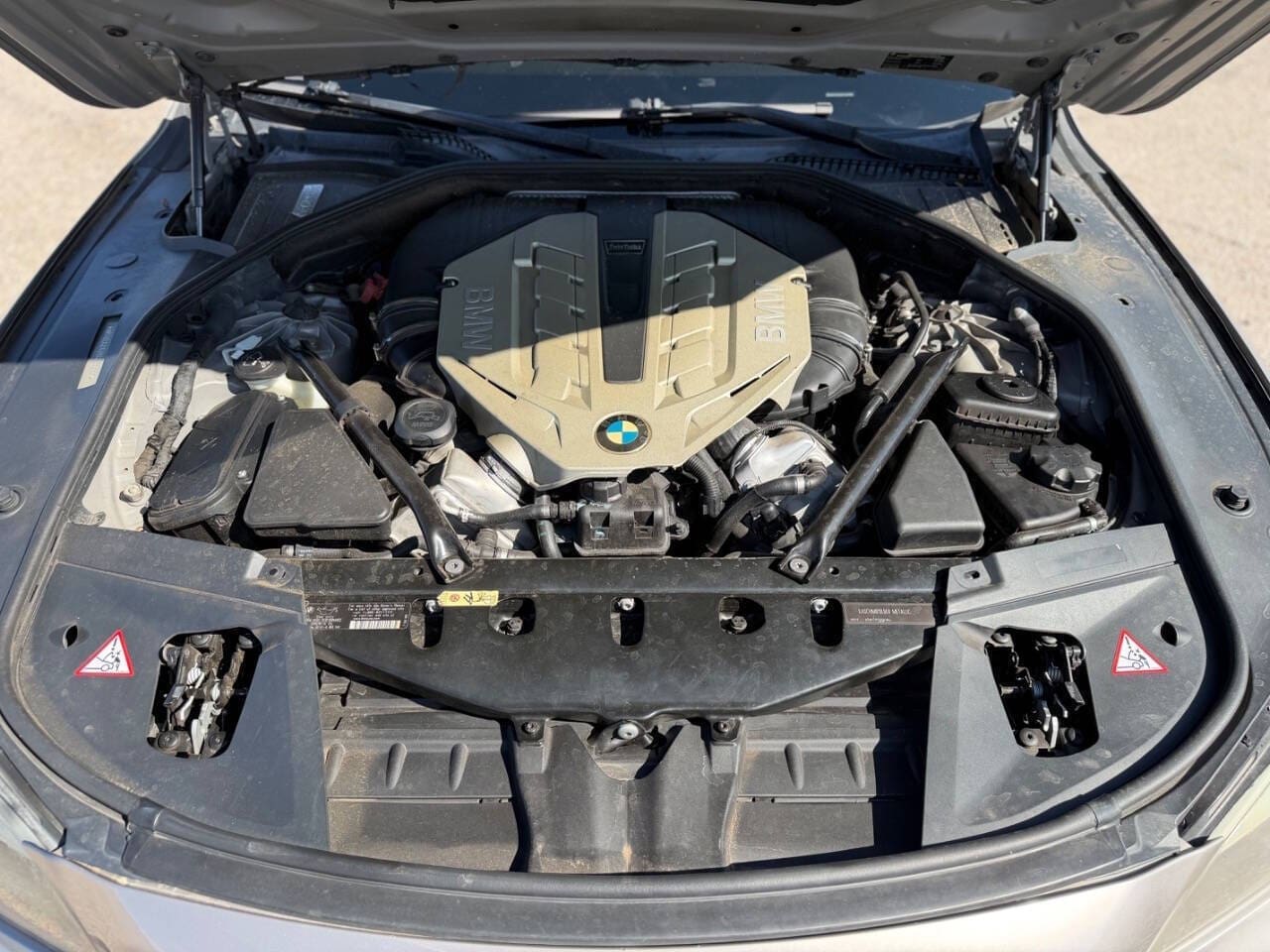 2010 BMW 7 Series - Image 7