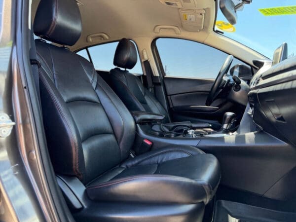 2014 Mazda MAZDA3