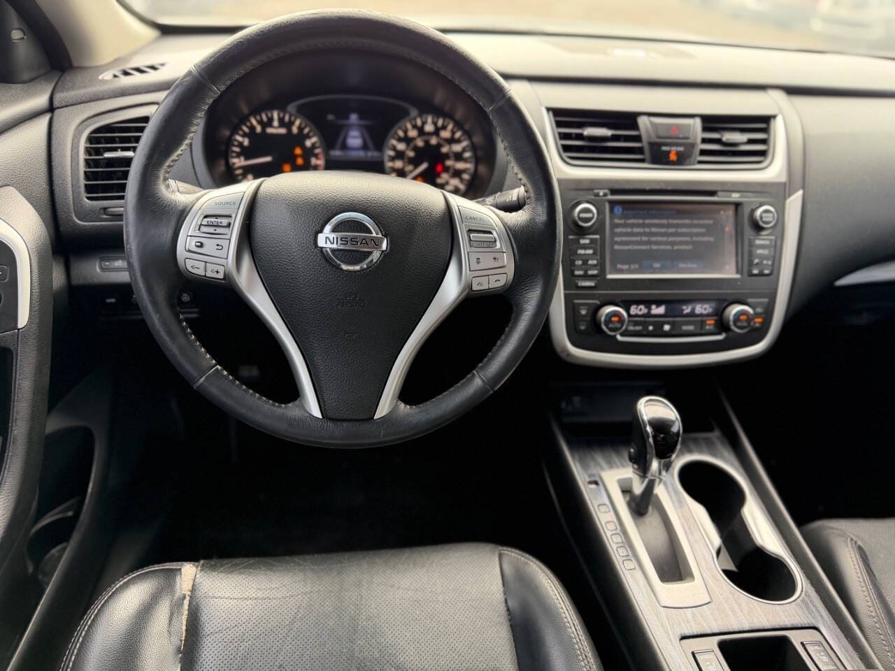 2017 Nissan Altima - Image 11