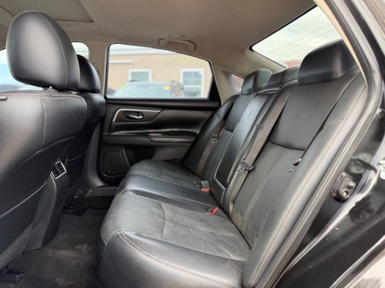 2017 Nissan Altima - Image 15