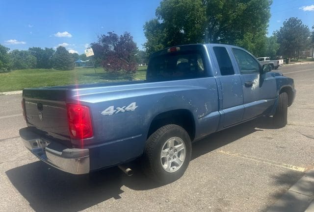 2006 Dodge Dakota Club Cab - Image 3