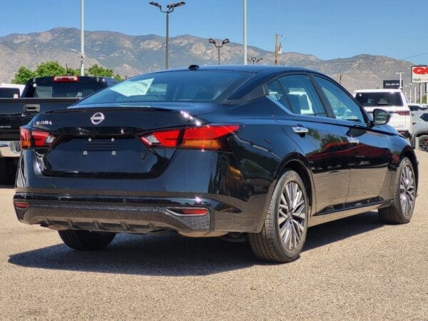 2025 Nissan Altima