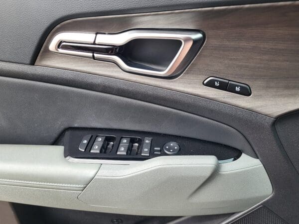 2025 Kia Sportage Plug-In Hybrid