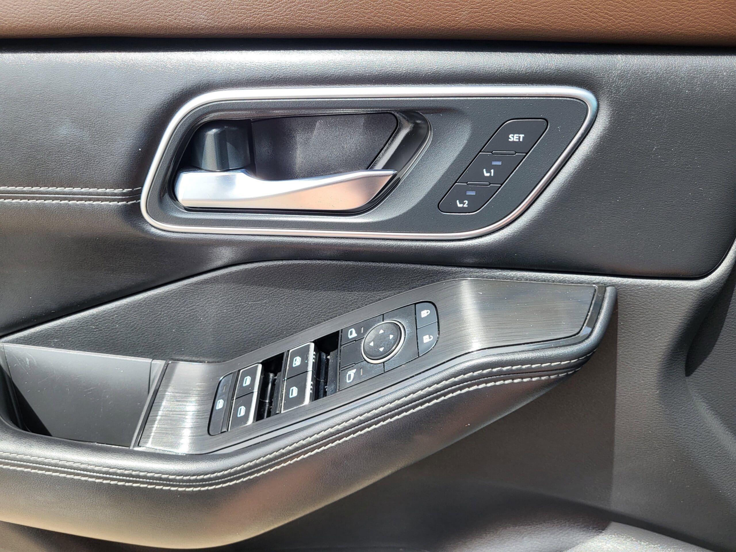 2023 Nissan Rogue - Image 16