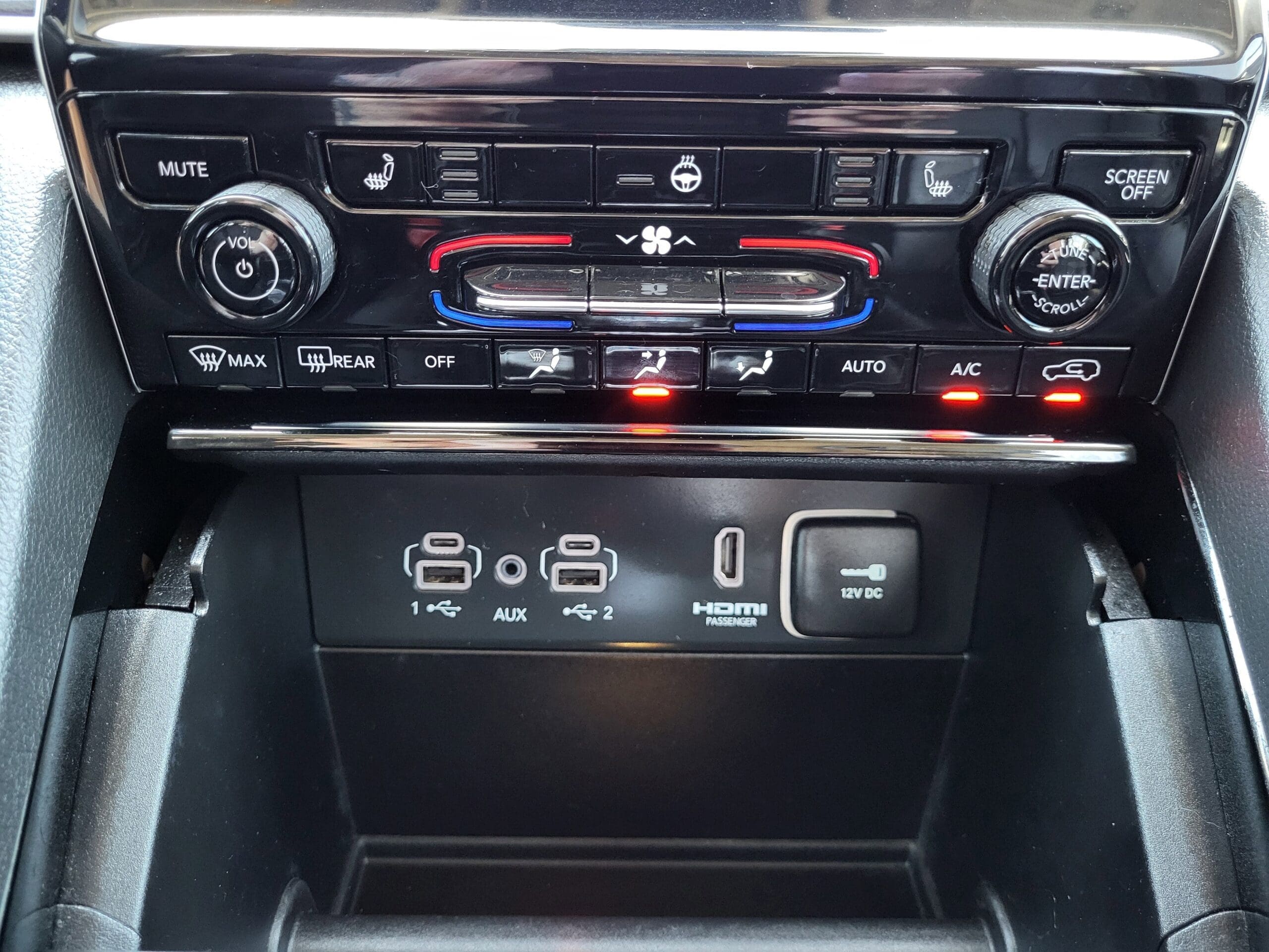 2022 Jeep Grand Cherokee 4xe - Image 14