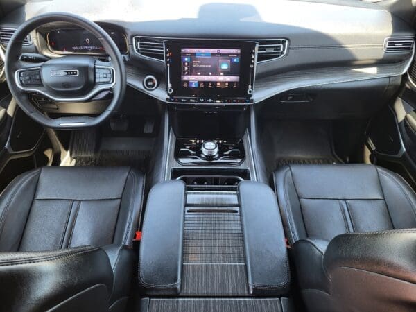 2024 Jeep Wagoneer L