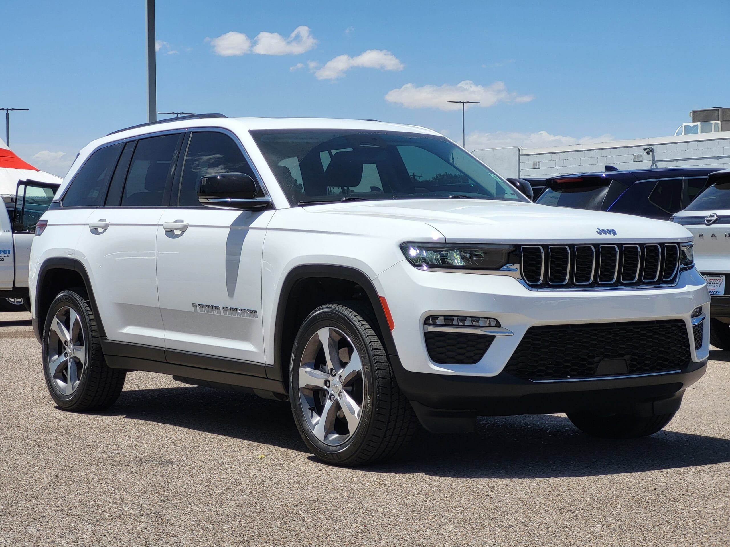 2022 Jeep Grand Cherokee 4xe - Image 3