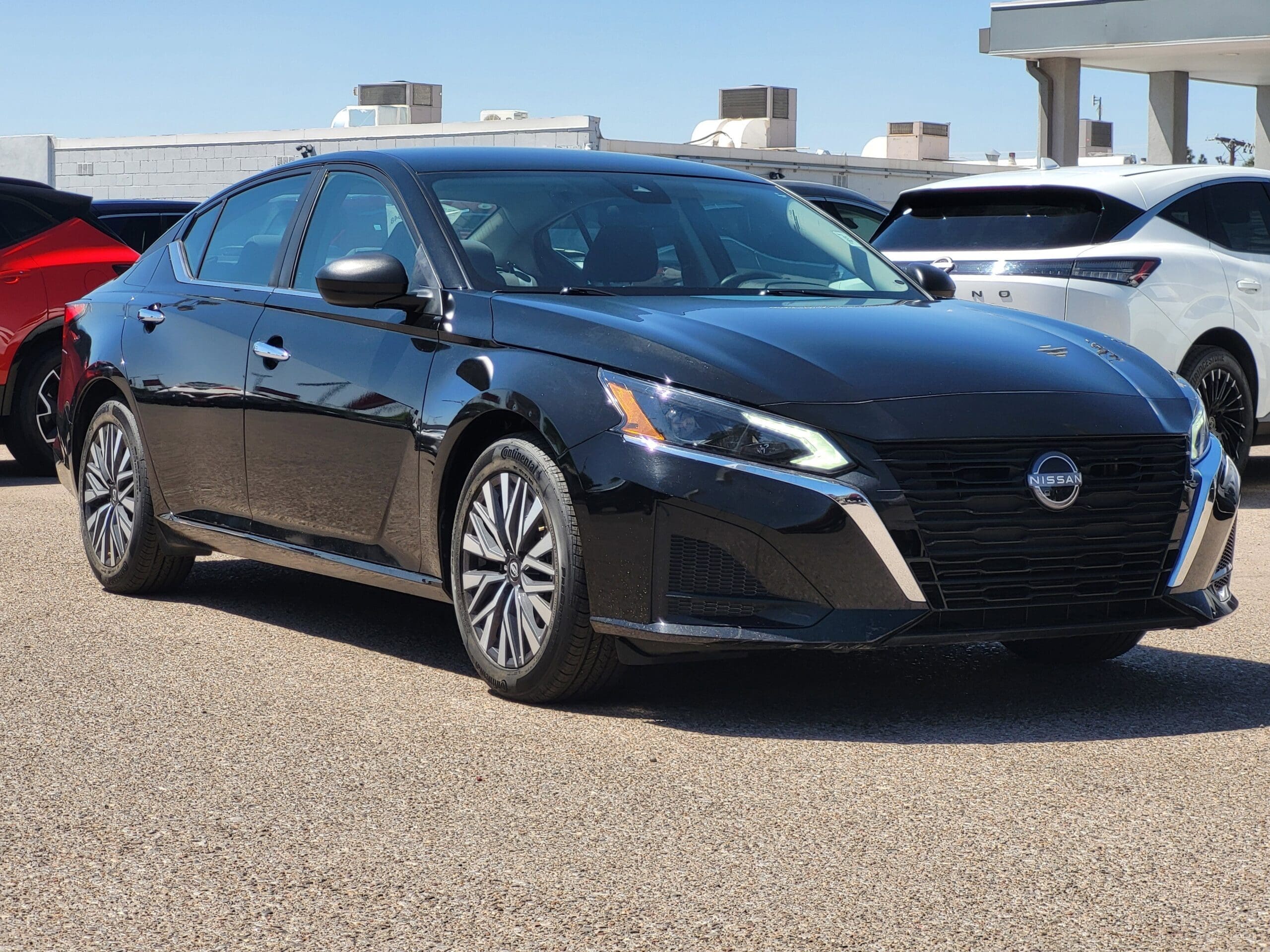 2024 Nissan Altima - Image 3