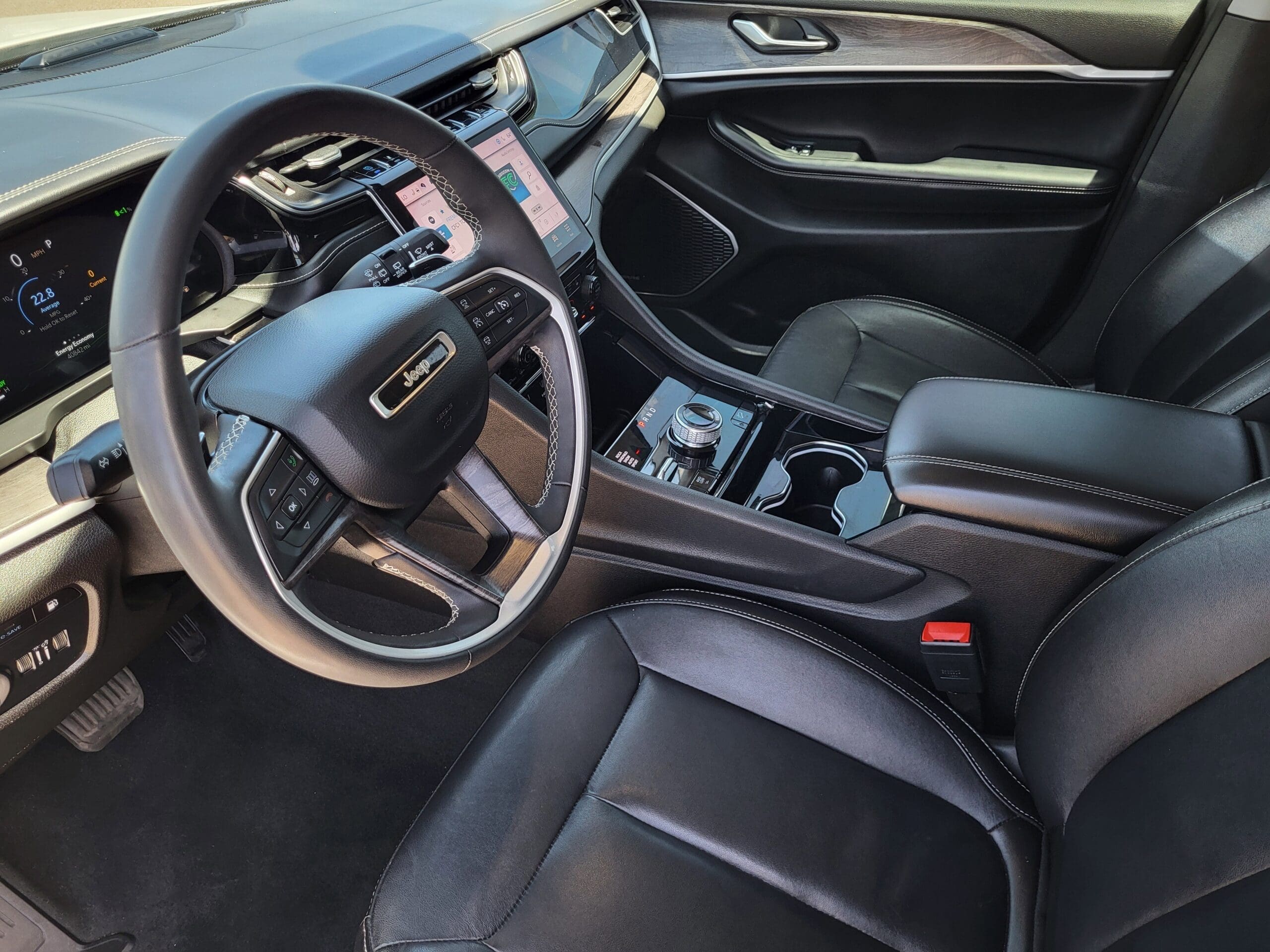 2022 Jeep Grand Cherokee 4xe - Image 8