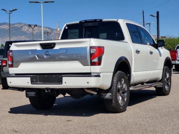 2021 Nissan Titan