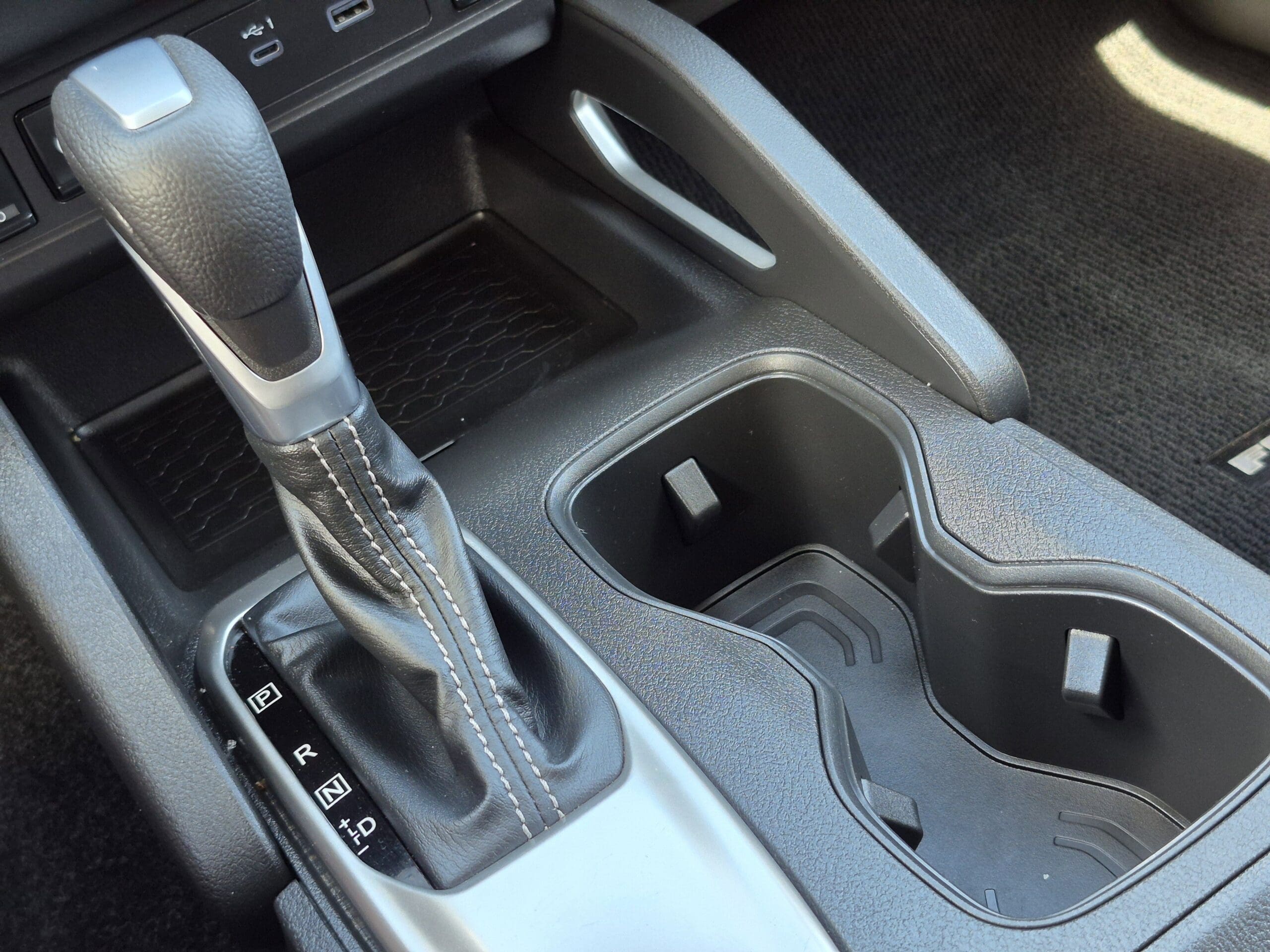 2025 Nissan Frontier - Image 16