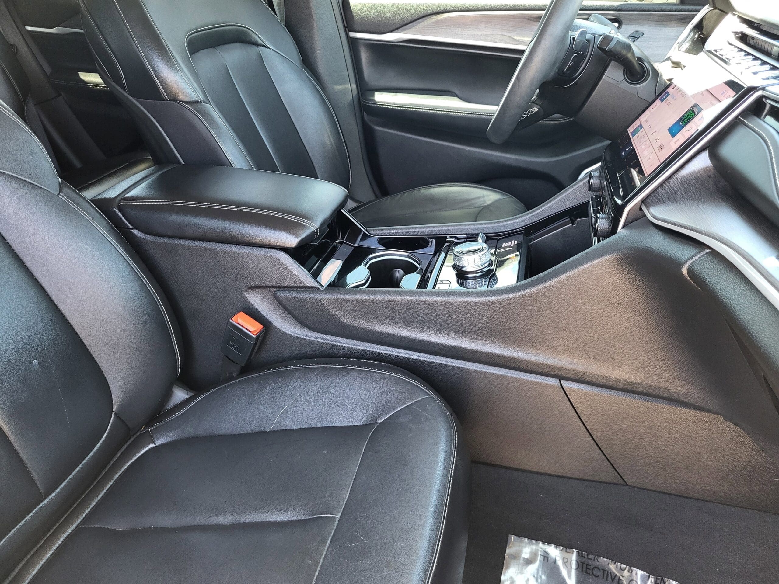 2022 Jeep Grand Cherokee 4xe - Image 9