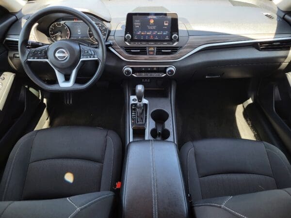 2025 Nissan Altima