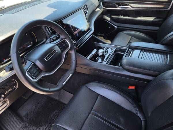 2024 Jeep Wagoneer L