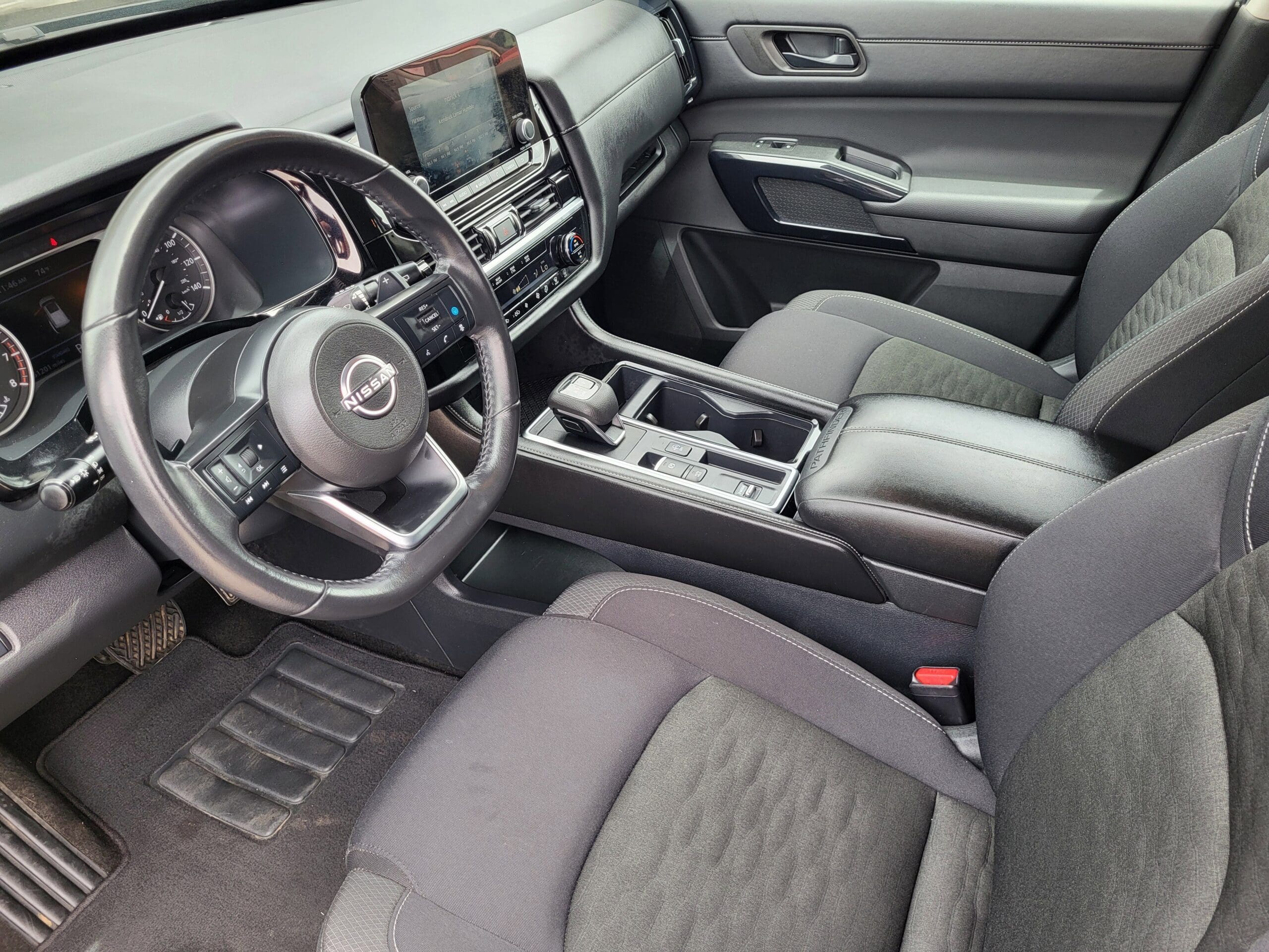 2025 Nissan Pathfinder - Image 8