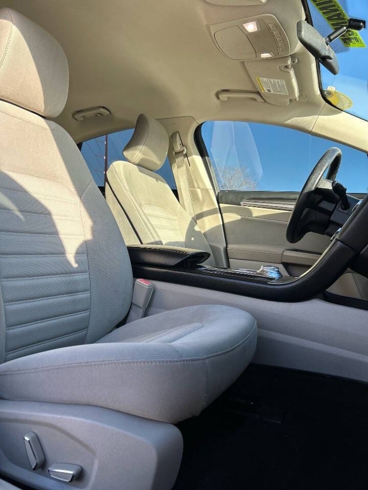 2018 Ford Fusion - Image 10