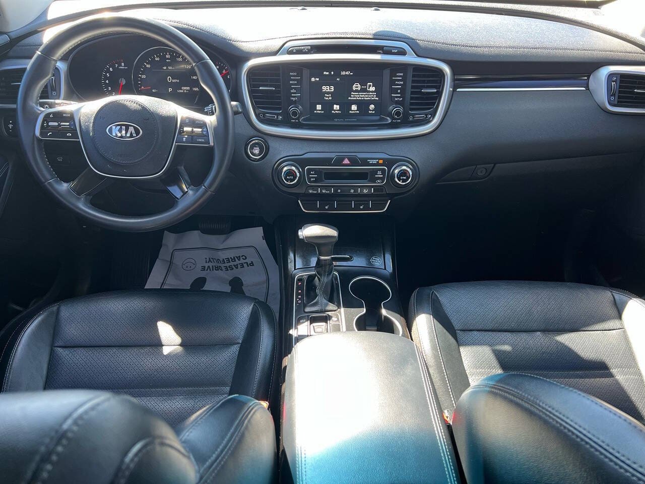 2019 Kia Sorento - Image 16