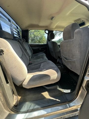 2006 GMC Sierra 1500 Crew Cab - Image 9