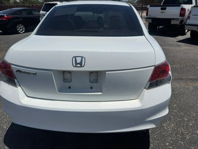 2009 Honda Accord - Image 4
