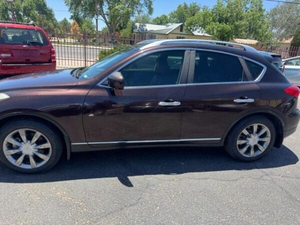 2010 INFINITI EX