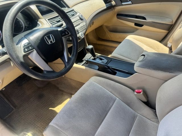2009 Honda Accord - Image 5