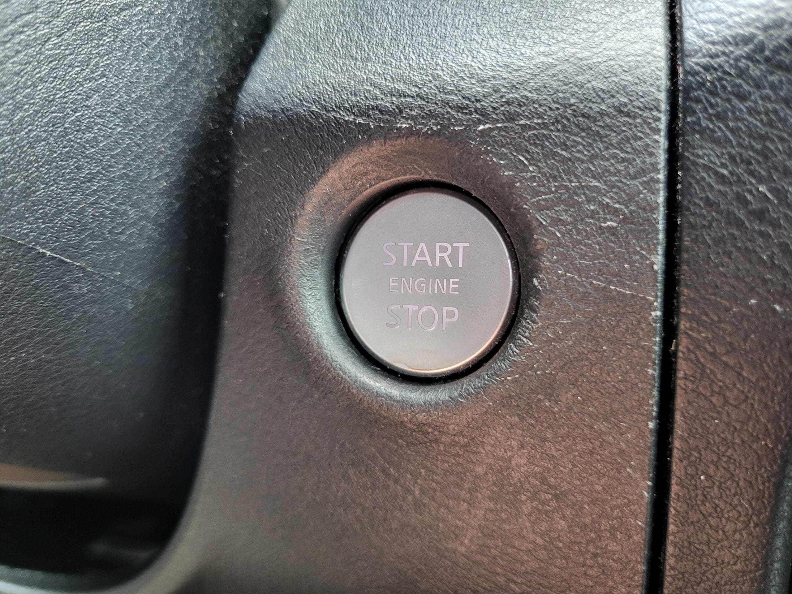 2022 Nissan Frontier - Image 15